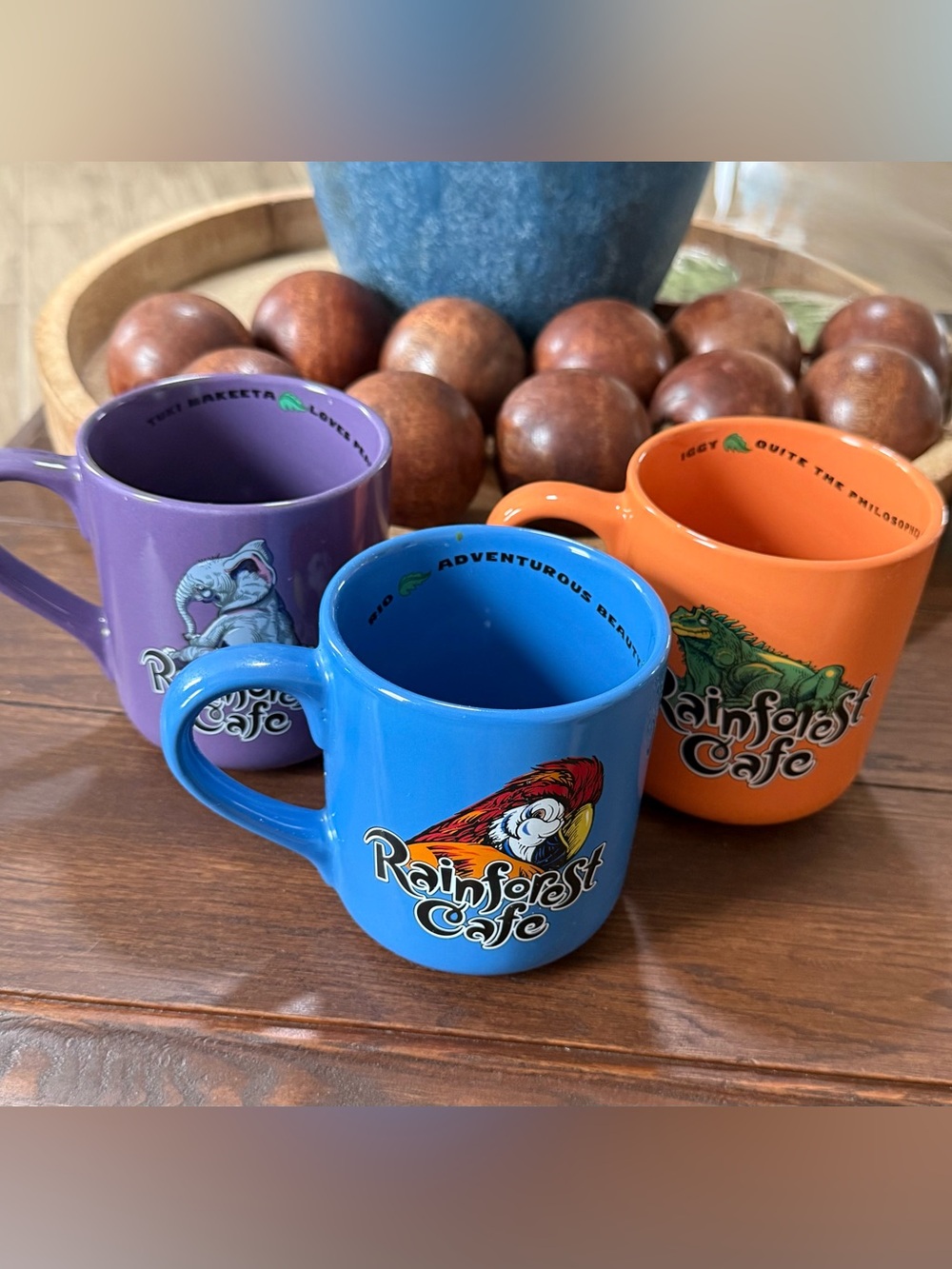 3 VTG Rainforest Cafe 2000 Elephant Tuki Rio Iggy Purple Blue Orange  Mugs Set L